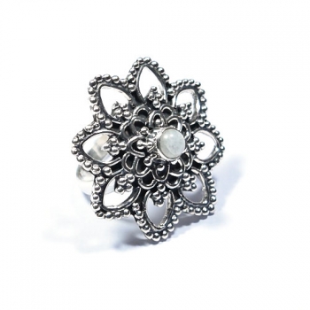 Splendid design pure silver handcrafted top quality finger ring 