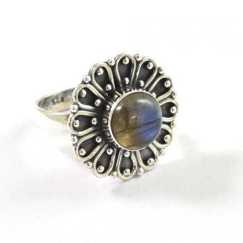 Elegant design oxidized finish 925 sterling silver blue fire labradorite ring jewelry