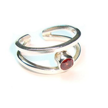 Pure silver light weight red garnet ring